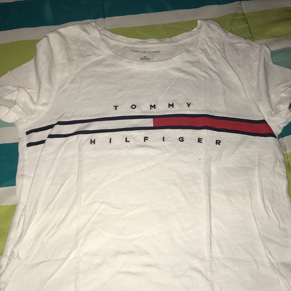 Tommy white hilfiger 👀 - Picture 2 of 4